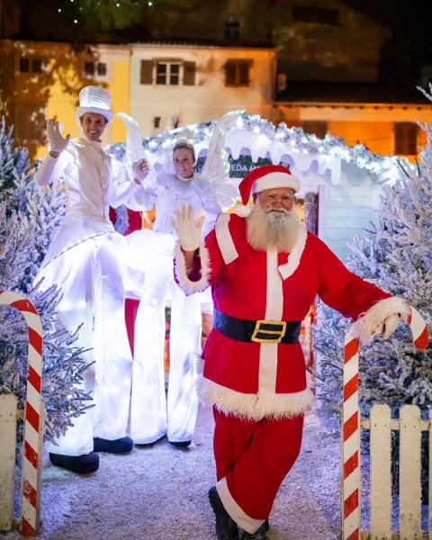 Advent Poreč: Foto con Babbo Natale